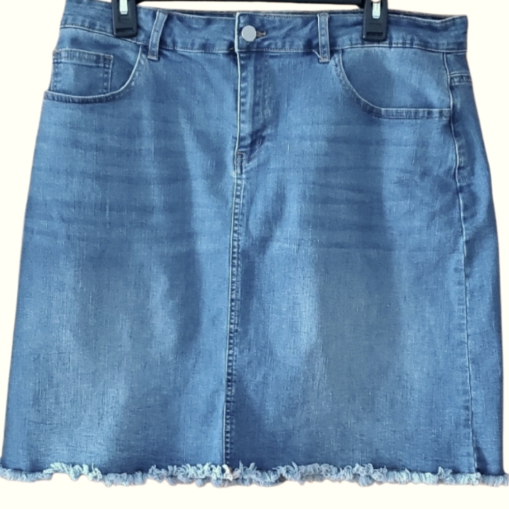 Reba Classic Blue Denim Skirt With Raw Edge Size 16
